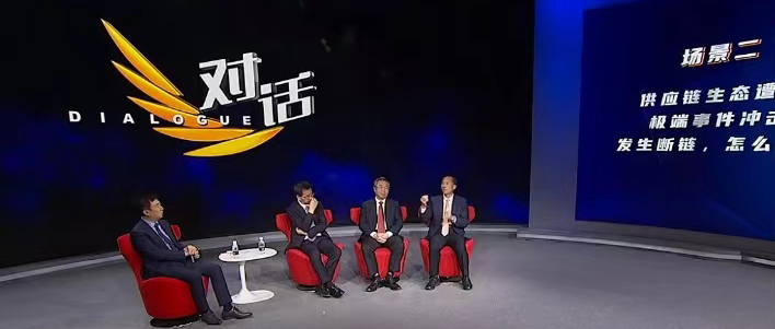 龙8头号玩家董事长李建全做客央视《对话》：将棉花的经济价值施展到极致！